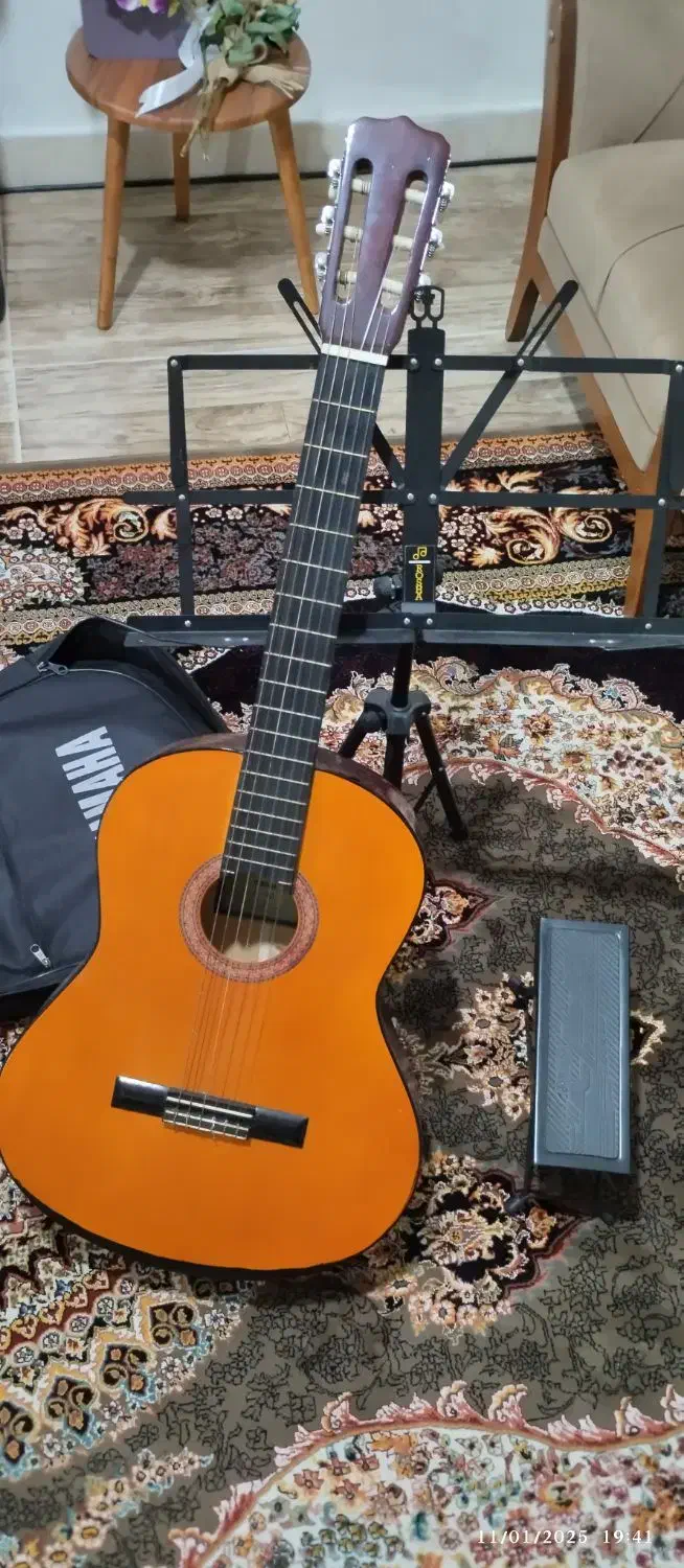 گیتار کلاسیک|گیتار، بیس، امپلیفایر|خمام, |دیوار