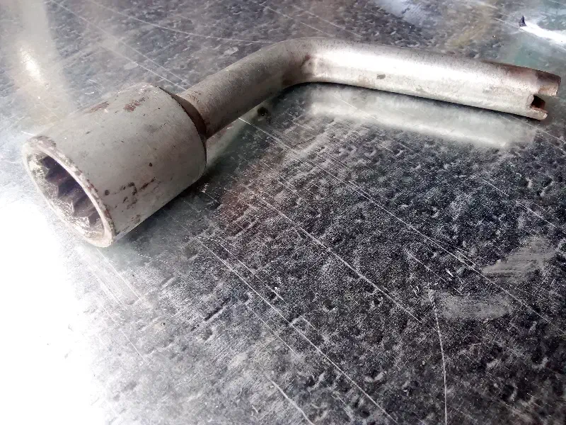 آچار کابین اف ام نو|ابزارآلات|دزفول, |دیوار