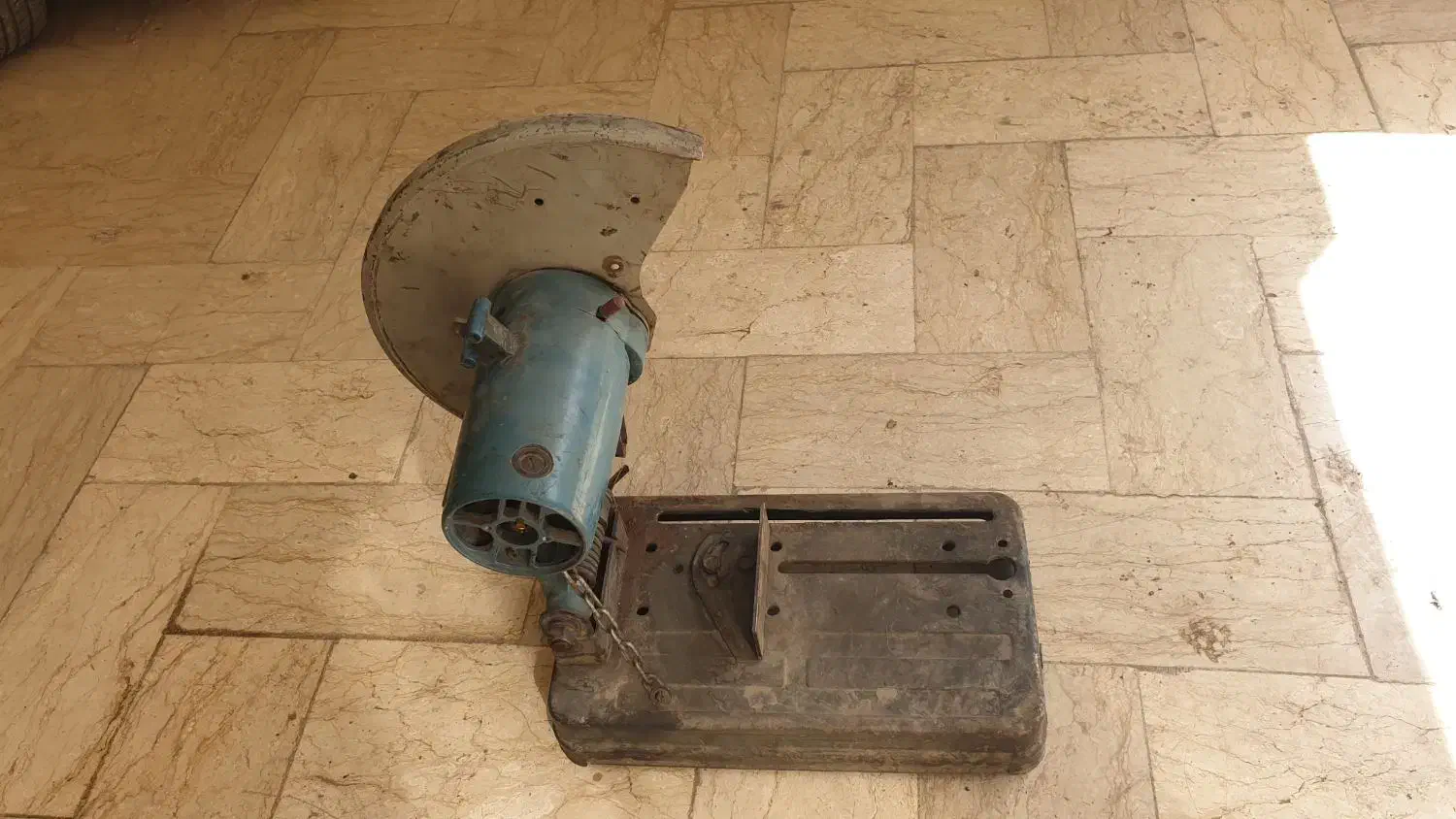 تعدادی ابزار قدیمی پروفیل بر  مینی سنگ رومیزی خراب|حراج|اصفهان, خلیل آباد|دیوار