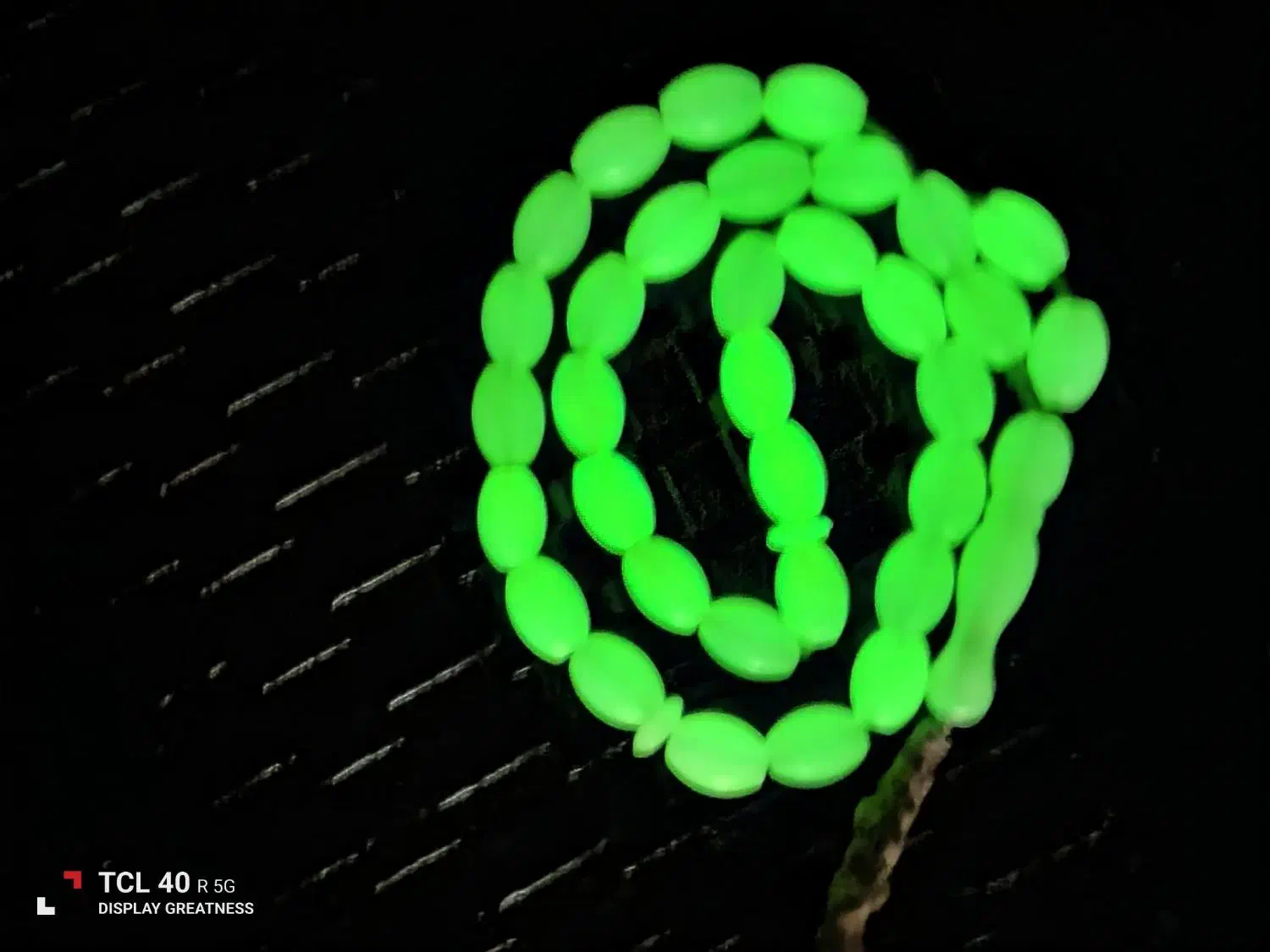 تسبیح سنگی قدیمی جاذب نور|کلکسیون اشیاء عتیقه|تبریز, |دیوار