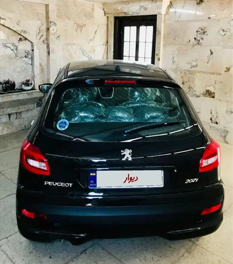 پژو ۲۰۷ دندنه اتوماتیک سقف پانورما ۱۴۰۴|خودرو سواری و وانت|بوشهر, |دیوار
