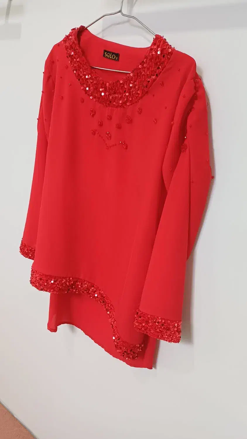 تعدادی شومیز|لباس|زنجان, |دیوار