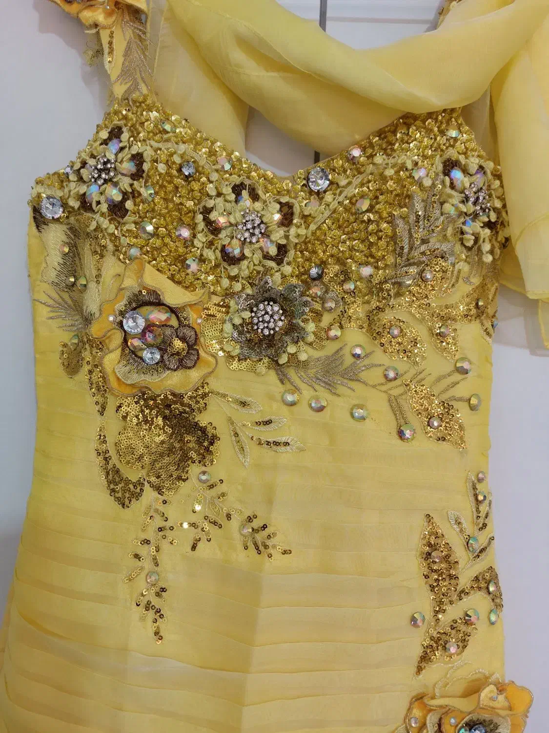 لباس مجلسی|لباس|الوند, |دیوار