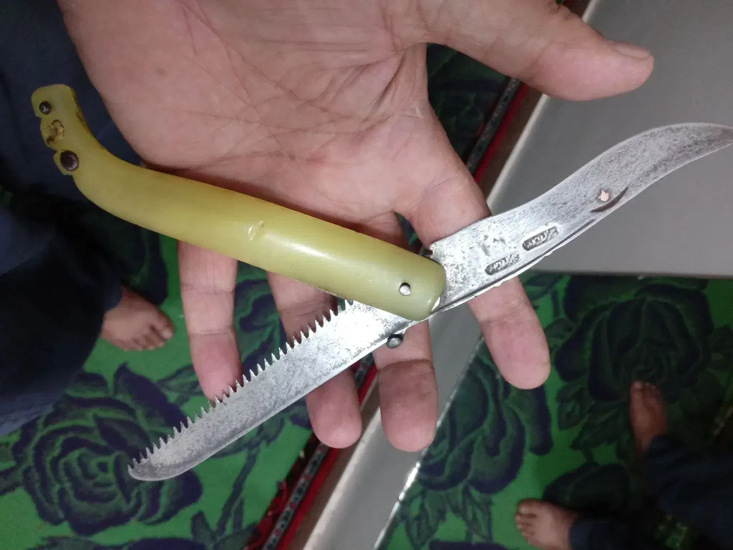 چاقو صاحب دار|کلکسیون اشیاء عتیقه|فارسان, |دیوار