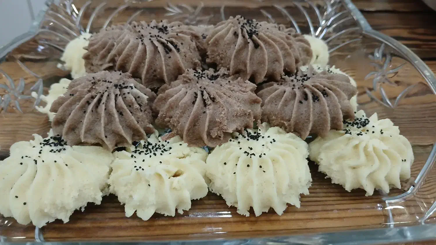 قبول سفارشات شیرینی|خوردنی و آشامیدنی|قرچک, شهرک طلائیه|دیوار