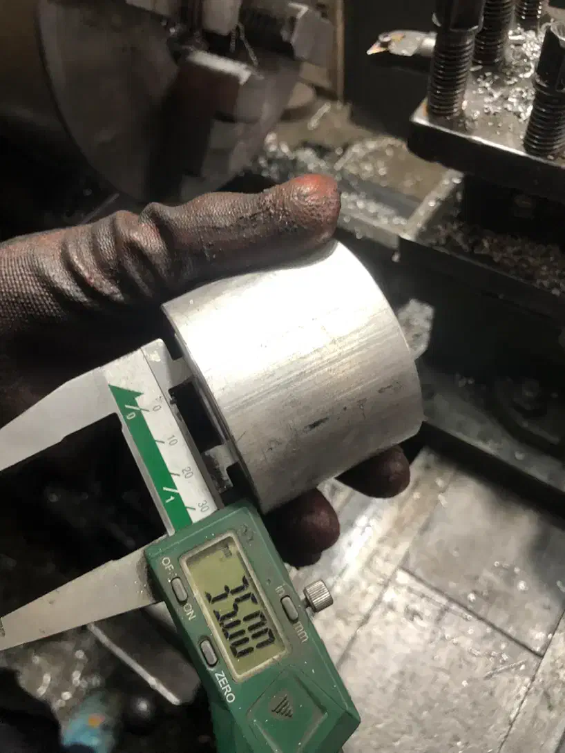 خدمات سری تراشی ، فرزکاری و تراشکاری|ماشین‌آلات صنعتی|مشهد, امیریه|دیوار