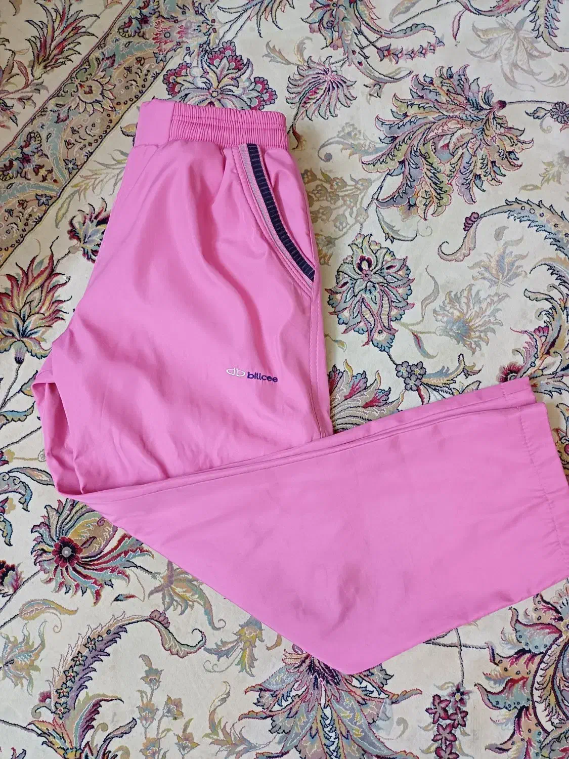 لباس ورزشی دخترونه در حد نو|ورزش‌های زمستانی|کرج, حصارک بالا|دیوار