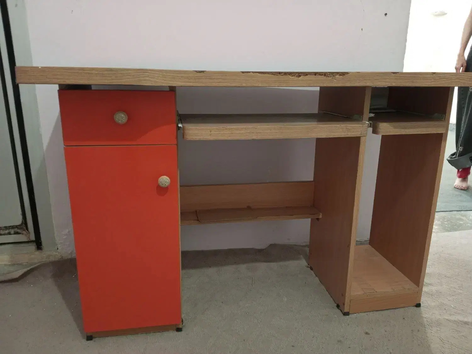 میز کامپیوتر  mdf|میز تحریر و کامپیوتر|کرمانشاه, |دیوار