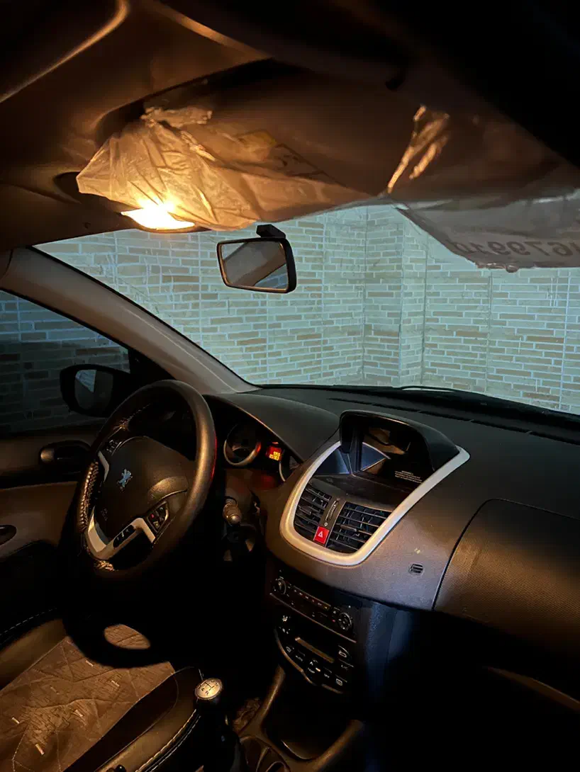 ۲۰۷پانورما۴۰۲|خودرو سواری و وانت|اصفهان, آبشار|دیوار