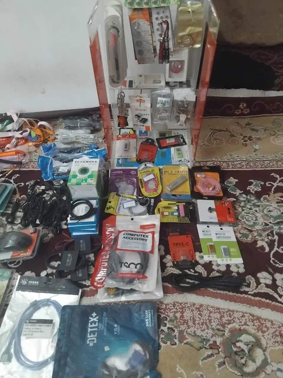 انواع کابل و...|لوازم جانبی موبایل و تبلت|سرایان, |دیوار