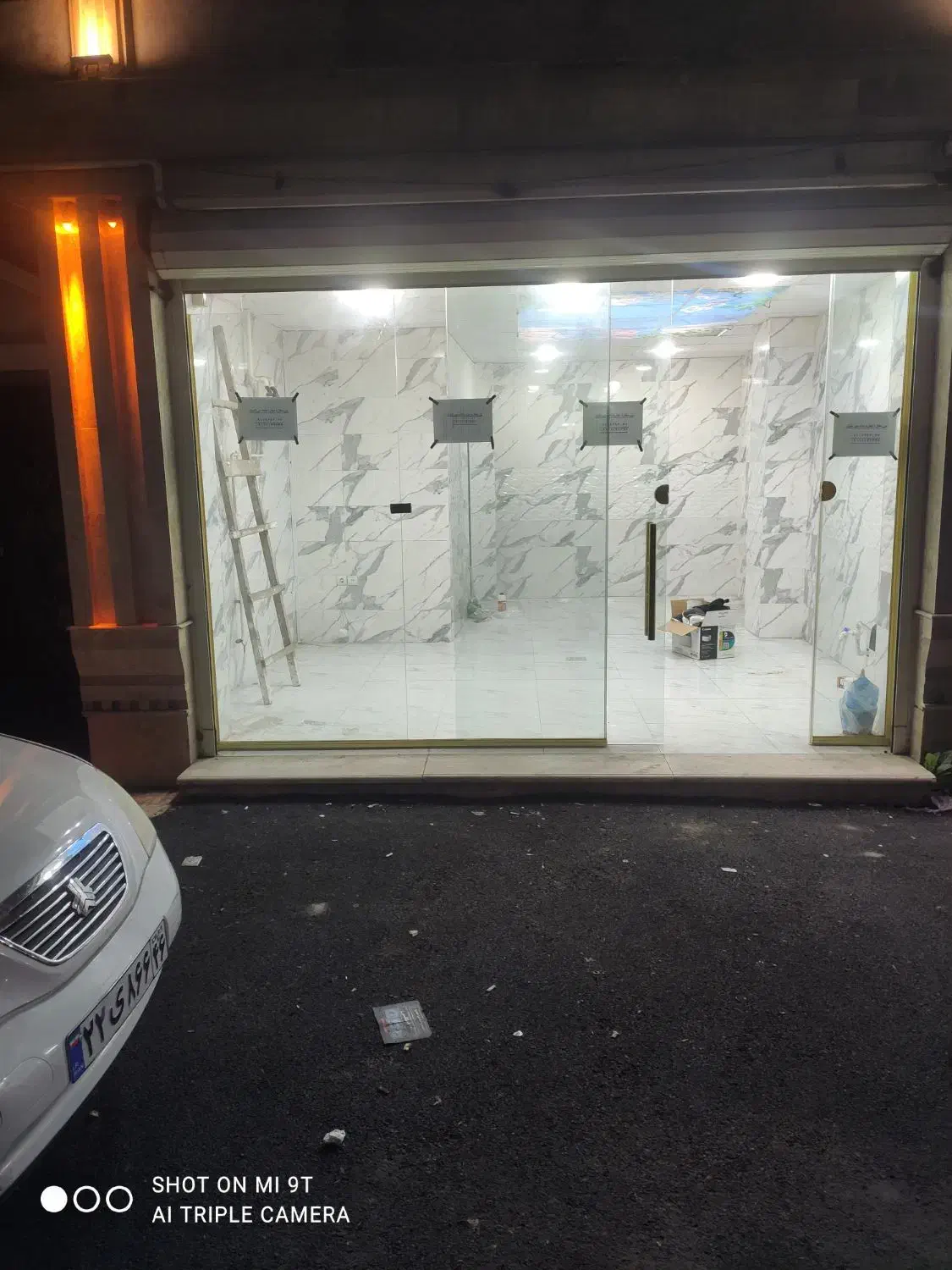 مغازه ۳۰متری رهن کامل|اجارهٔ مغازه و غرفه|رشت, آب و برق|دیوار