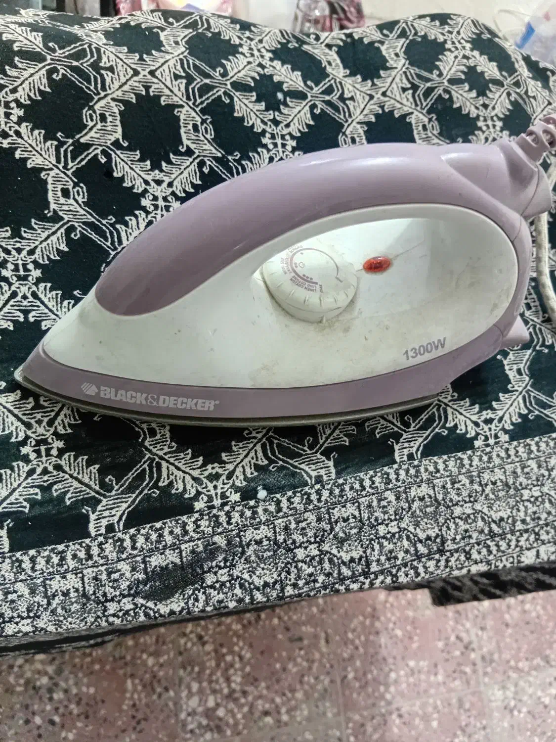 وسایل منزل|صندلی و نیمکت|قیروکارزین, |دیوار