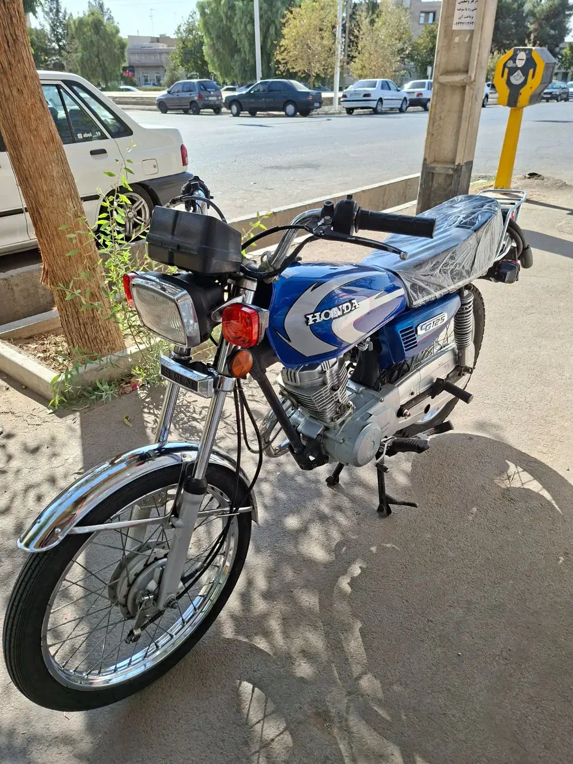 موتور مدل ۹۳ مدارک بنام|موتورسیکلت|قم, نخودی|دیوار