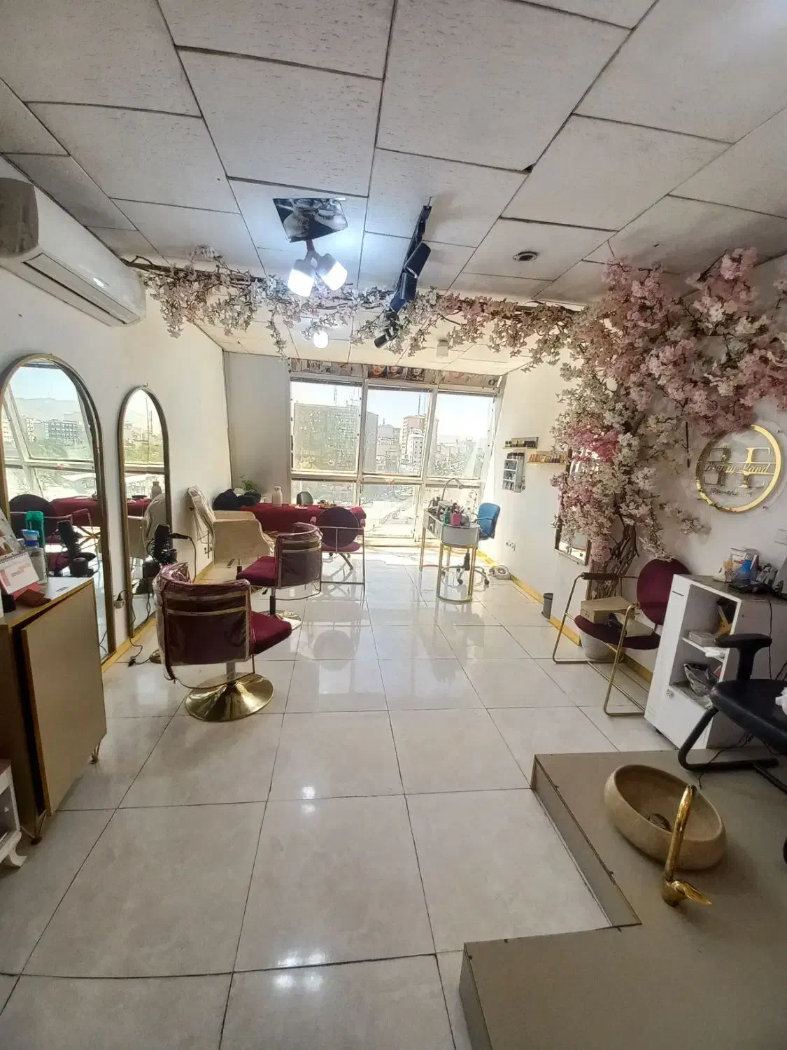 ۳۵متر سند اداری برج گلدیس فلکه دوم صادقیه تخلیه|اجارهٔ دفتر کار، اتاق اداری، مطب|تهران, صادقیه|دیوار