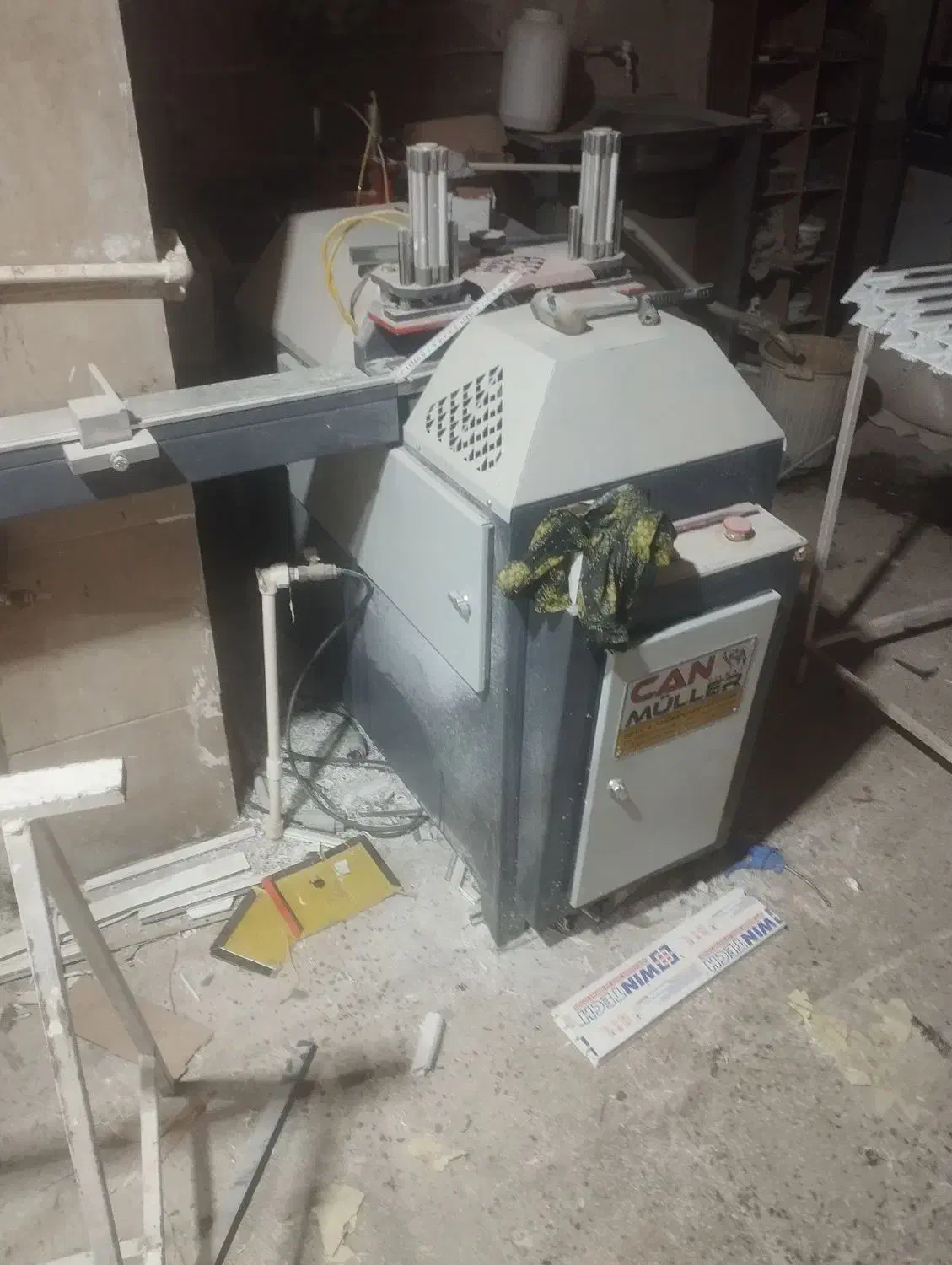 دستگاه در و پنجره دو جداره|ماشینآلات صنعتی|نورآباد, |دیوار