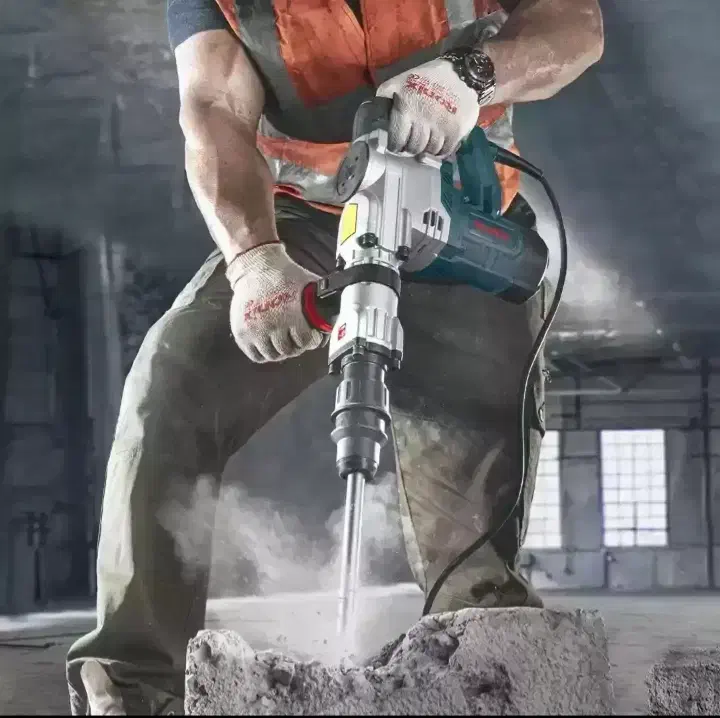 پیکور کاری با 10 سال سابقه کاری|خدمات پیشه و مهارت|اردکان, |دیوار