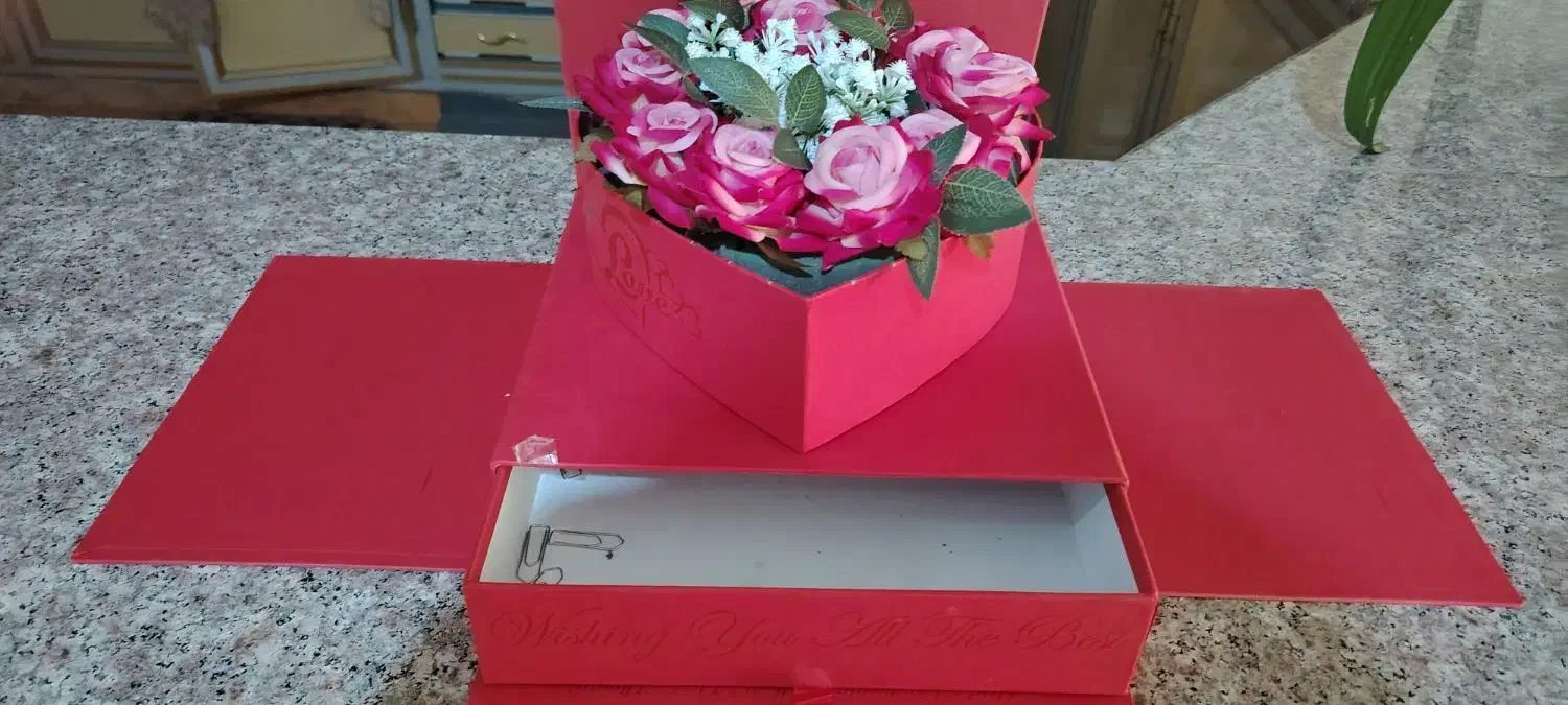 باکس گل|گل مصنوعی|نجف‌آباد, شریعتی غربی|دیوار