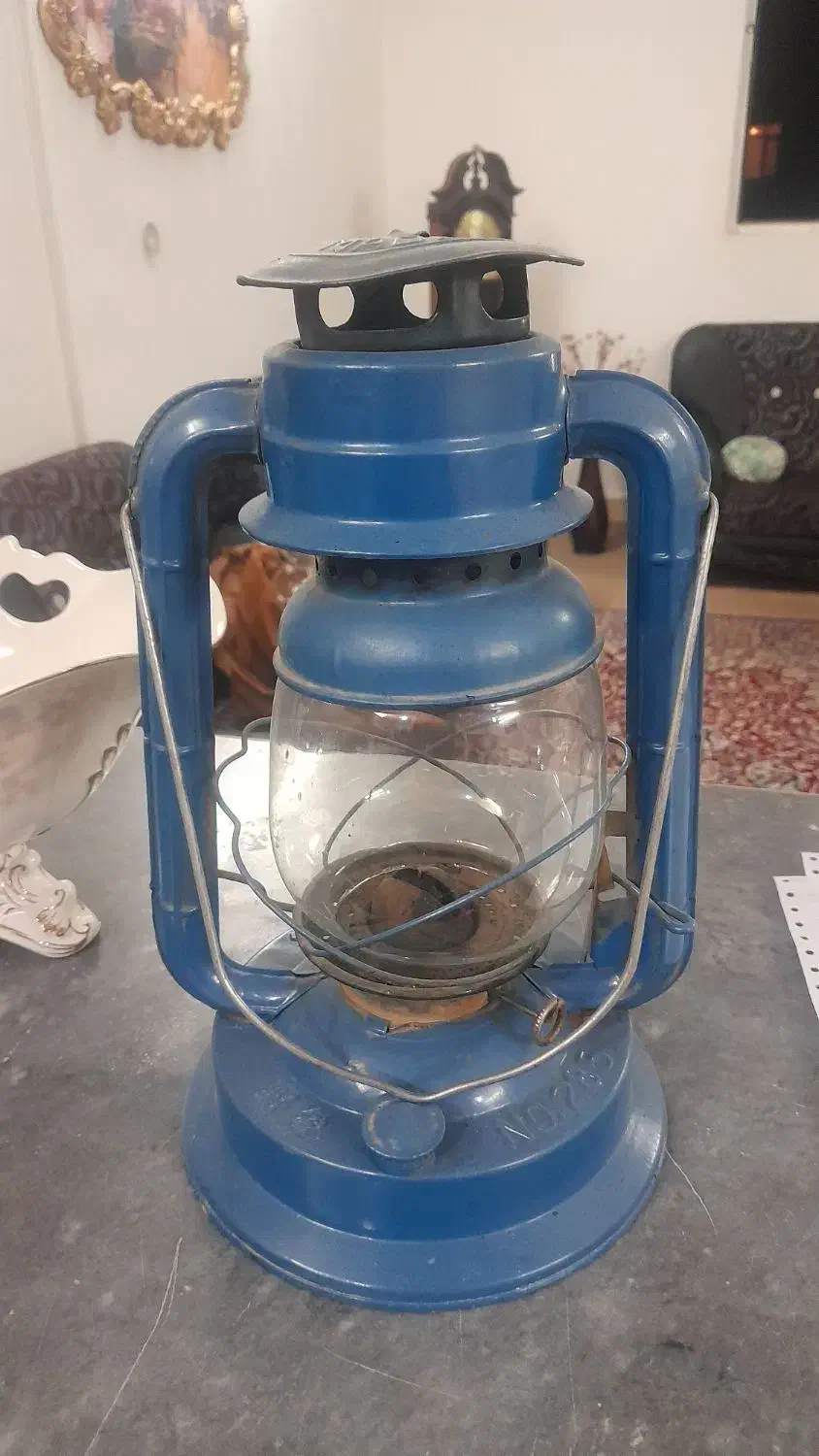 چراغ فانوس|کلکسیون اشیاء عتیقه|سبزوار, فقیه سبزواری|دیوار