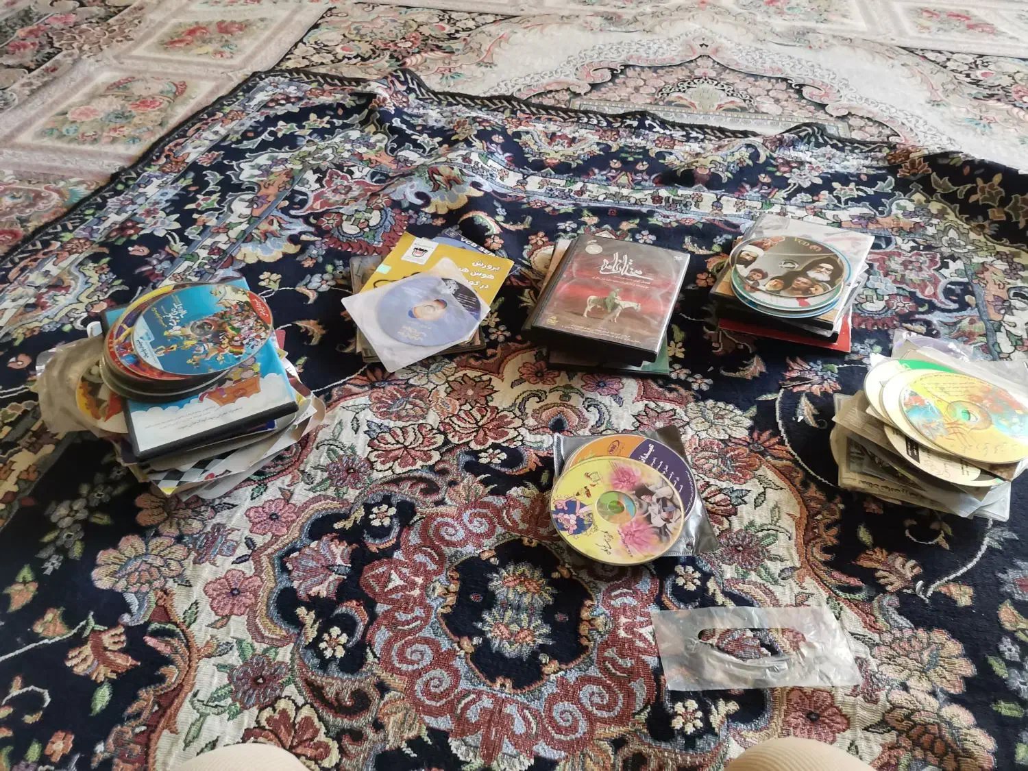 فروش سی دی|فیلم و موسیقی|اصفهان, بوزان|دیوار