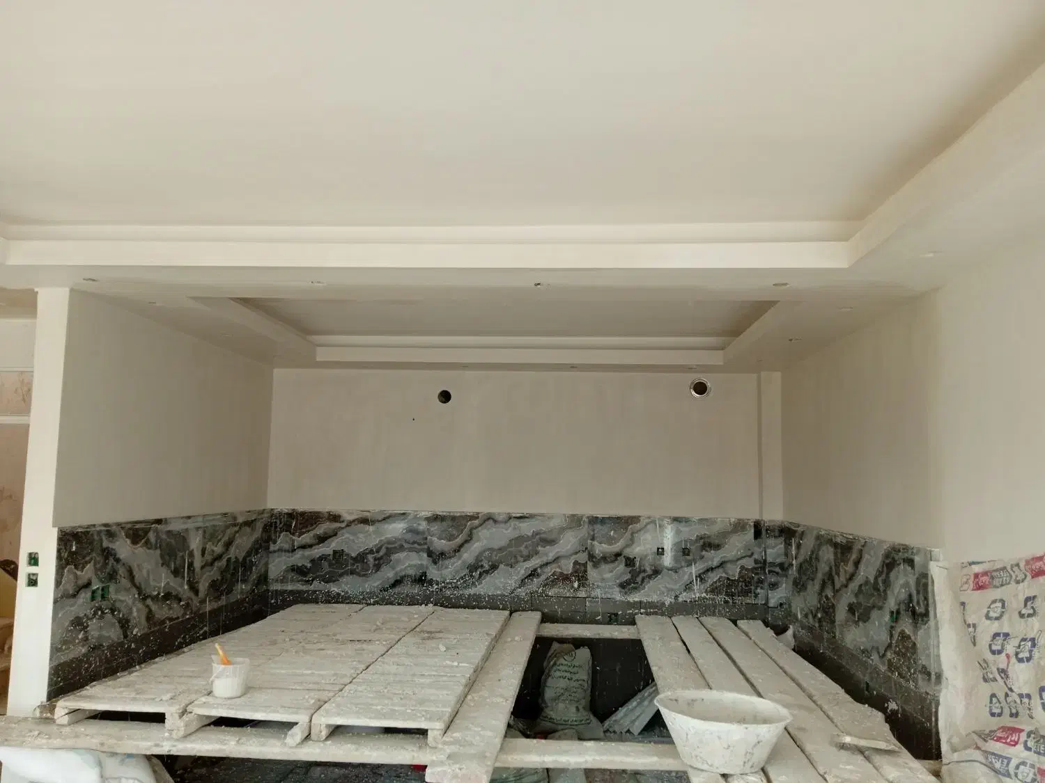 کاشیکاری،سفیدکاری وگچکاری،اجرکاری،سیمان کاری|خدمات پیشه و مهارت|ارومیه, |دیوار