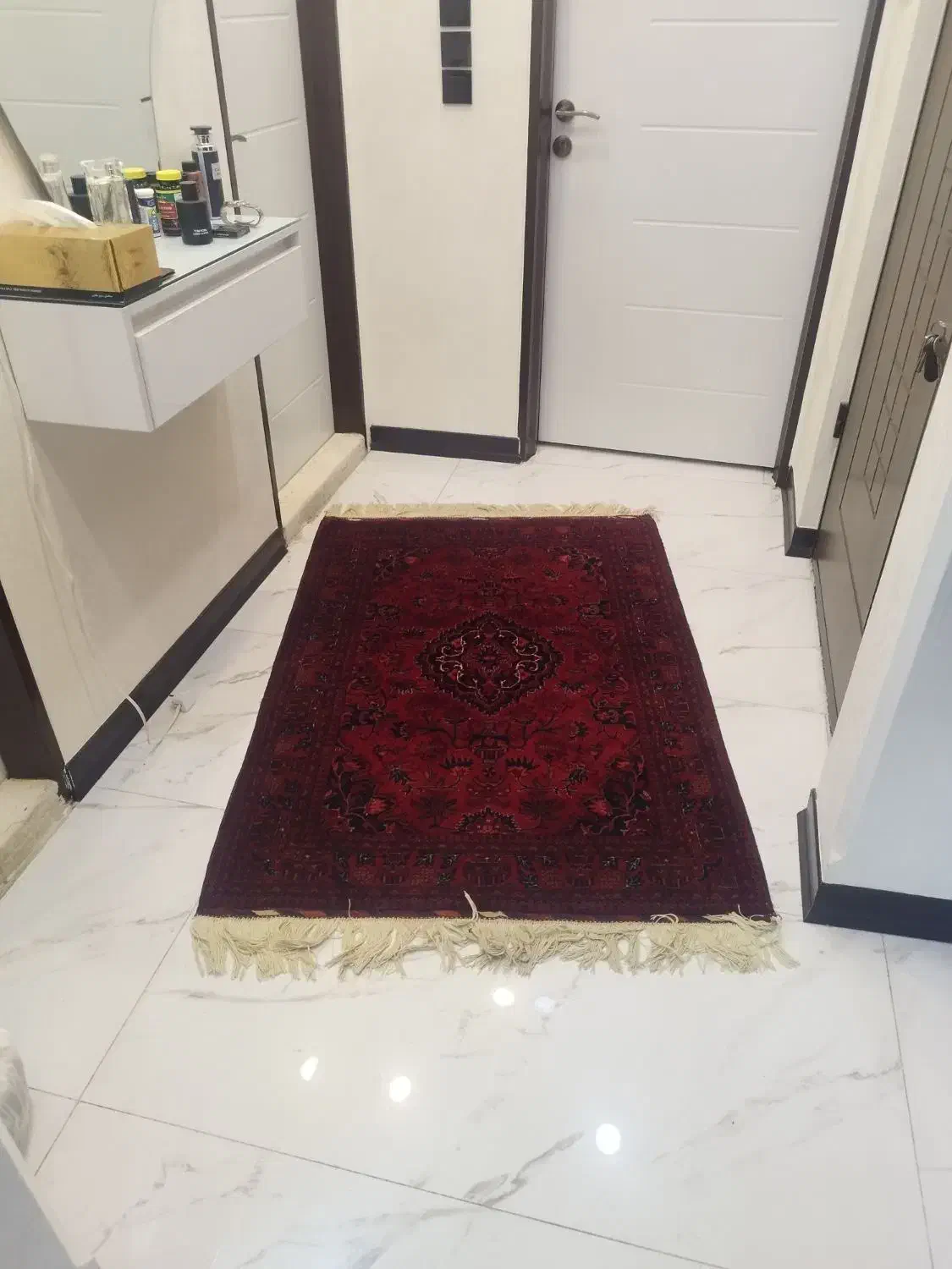 فرش دست بافت|فرش|اسلام‌شهر, باغ فیض|دیوار