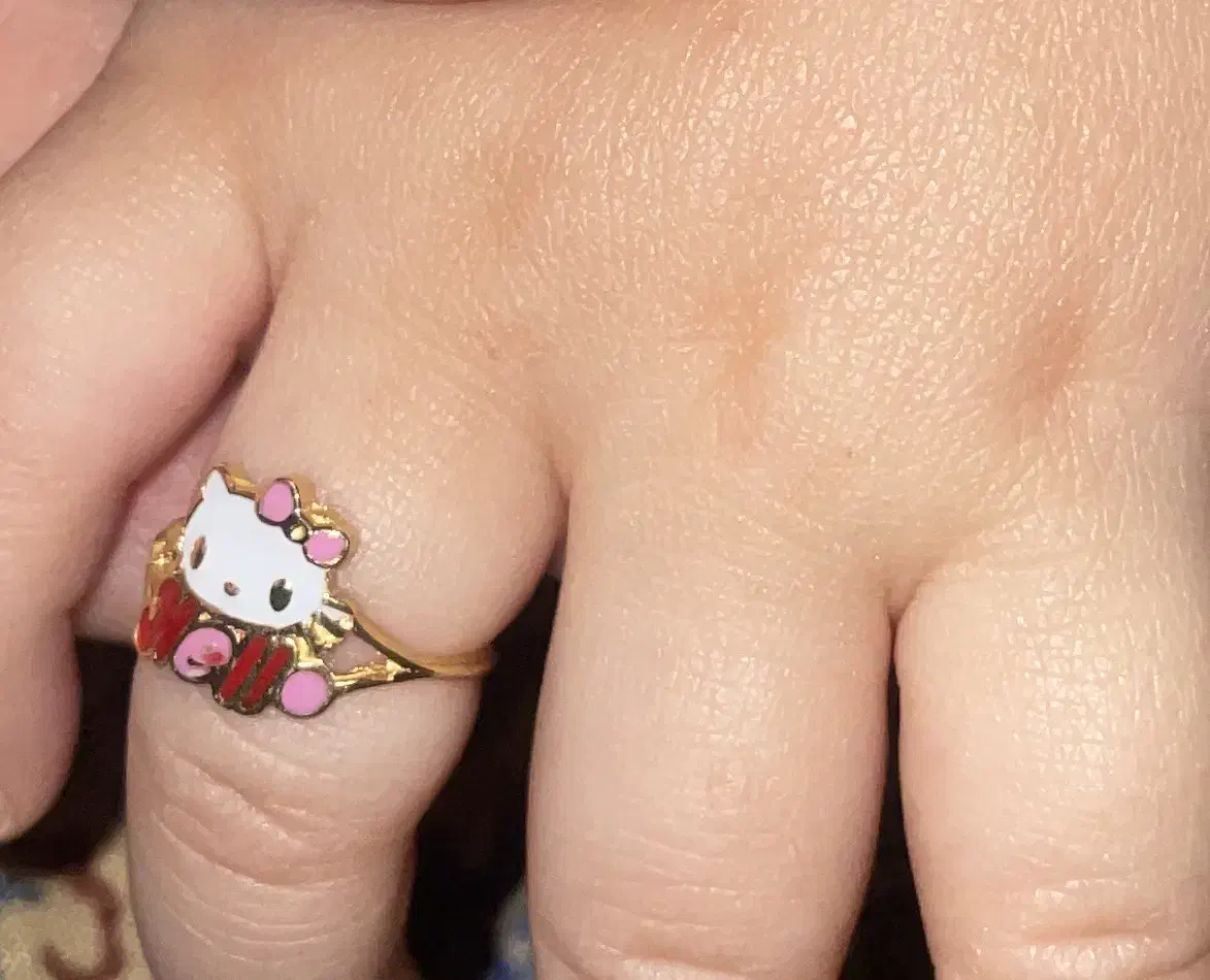 انگشترگمشده|جواهرات|قروه, |دیوار