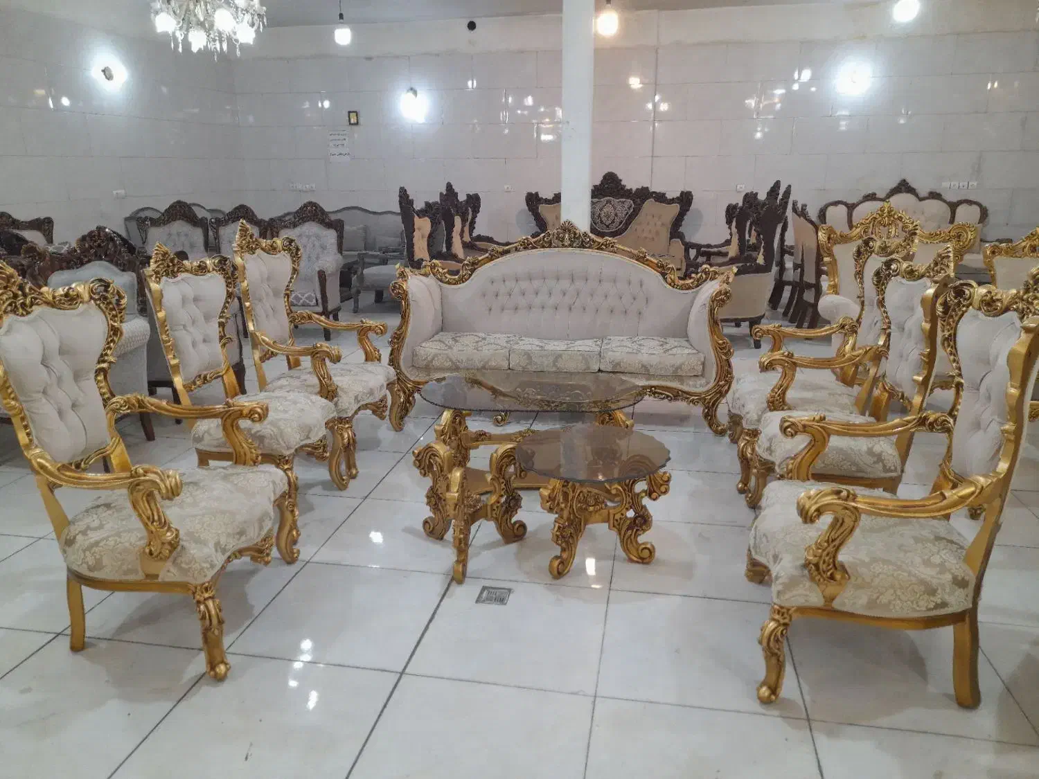 ۸دست مبل کارکرده درحد نونونو|مبلمان خانگی و میز عسلی|ملایر, |دیوار