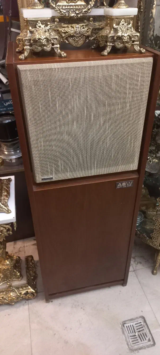 باند هتاچی سالم|کلکسیون اشیاء عتیقه|نسیم‌شهر, |دیوار