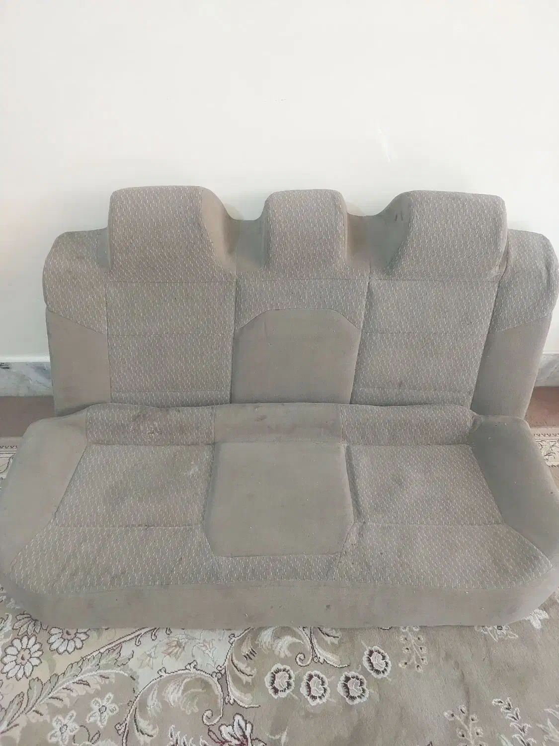 صندلی پژو ۴۰۵ و سپر عقب و جلو ۴۰۵|قطعات یدکی و لوازم جانبی|اصفهان, کشاورزی|دیوار