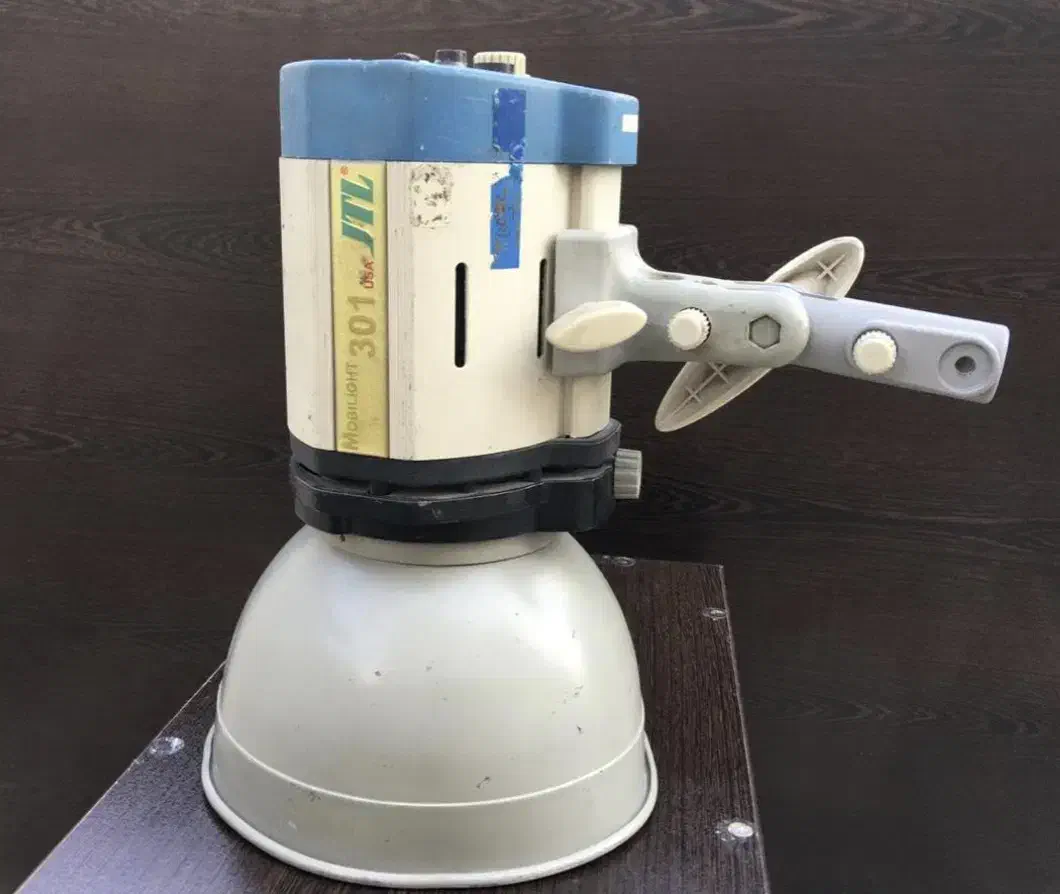 فلاش امریکایی اتلیه|دوربین عکاسی و فیلم‌برداری|تهران, نارمک|دیوار