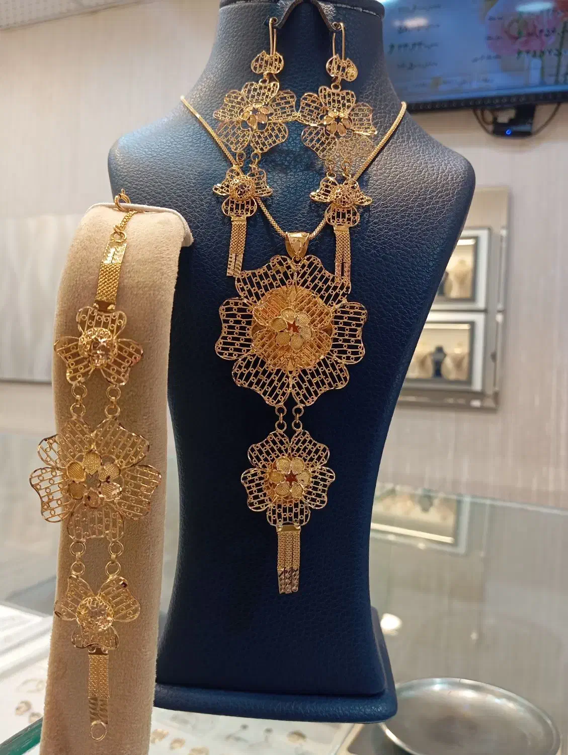 ۳۰۰هزار تومان|جواهرات|برازجان, |دیوار