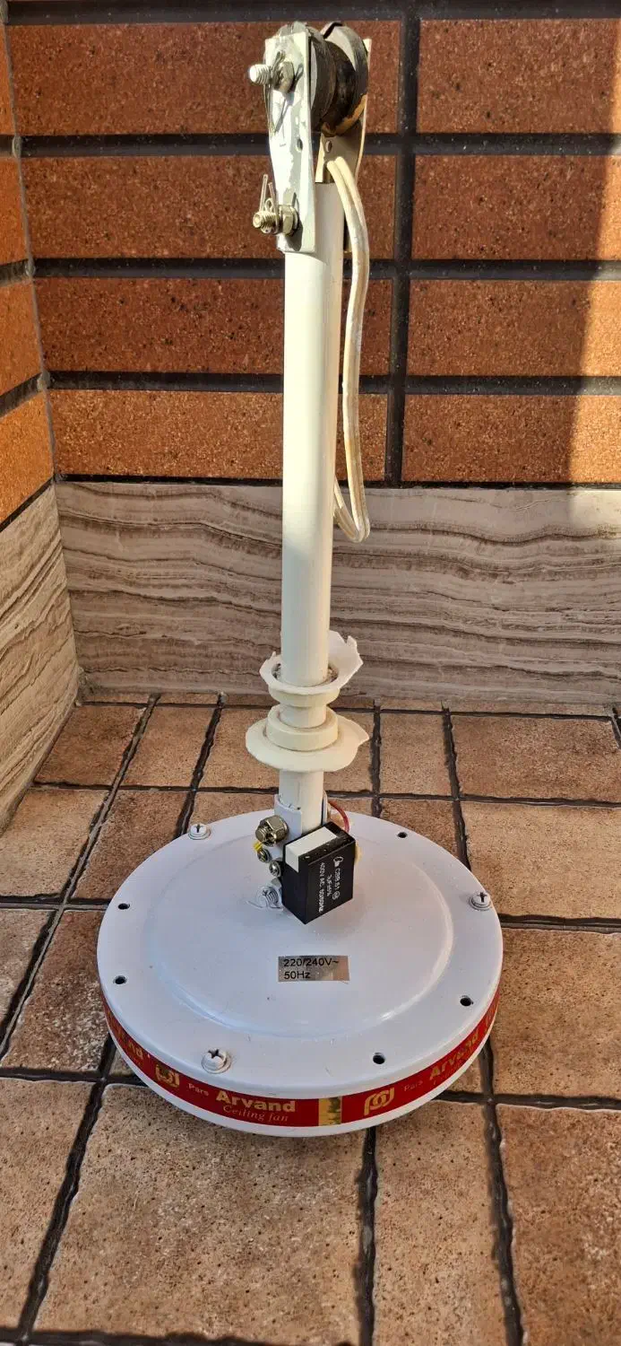 پنکه ی سقفی پارس (قدیمی) در حد نو|پنکه و تصفیهکنندهٔ هوا|مبارکه, |دیوار