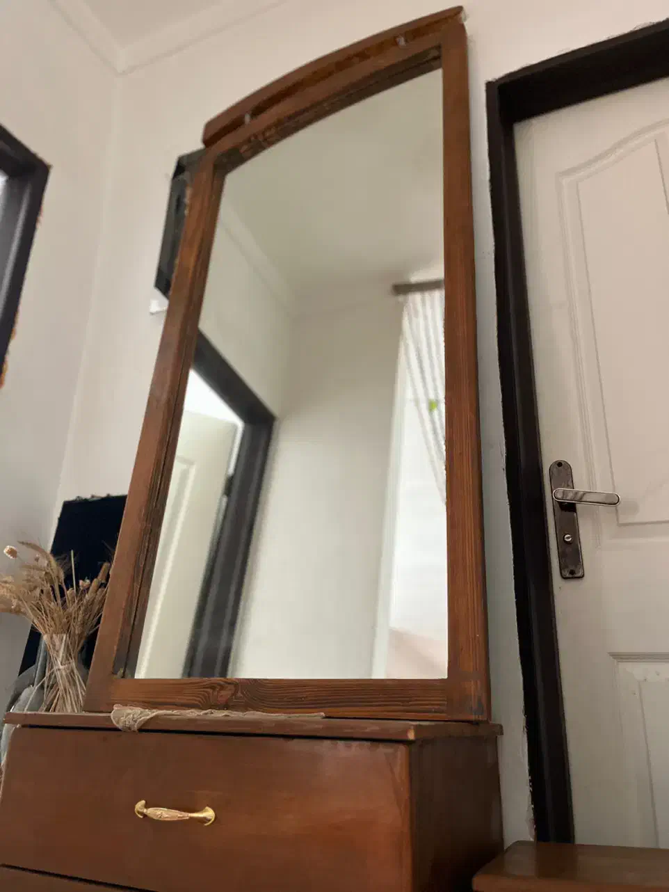 دراور و آینه و پا تختی چوبی|تخت و سرویس خواب|گرگان, |دیوار