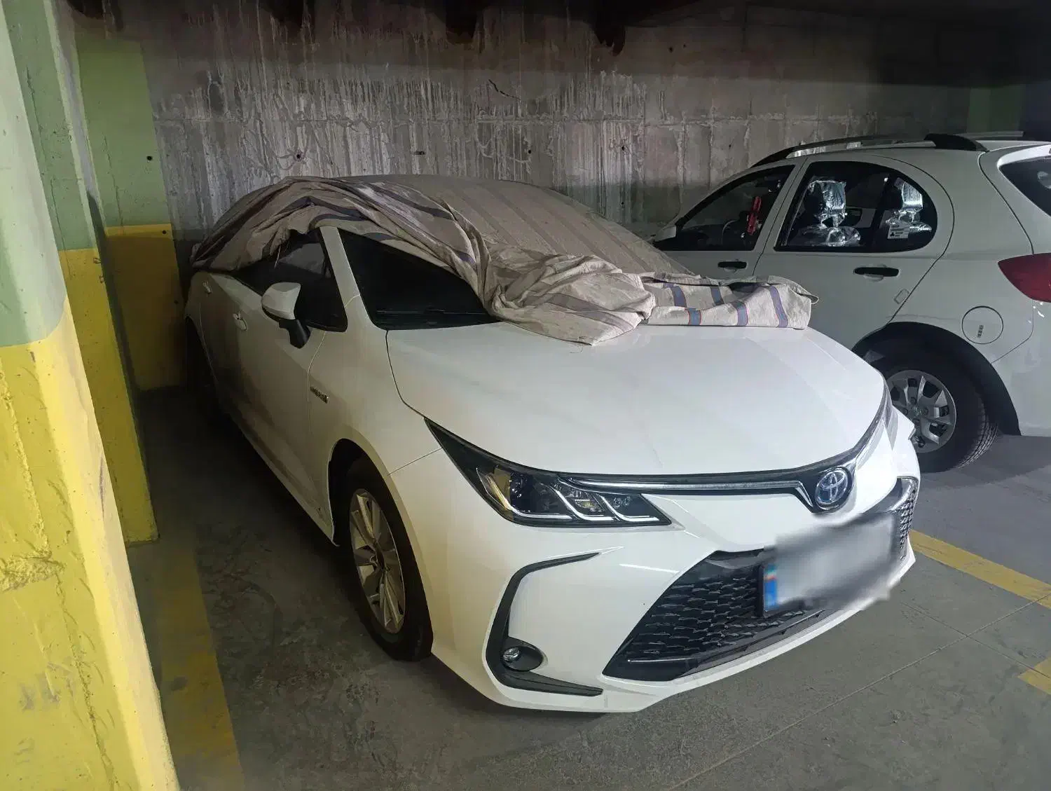 تویوتا کرولا 1800هیبرید مدل 2023|خودرو سواری و وانت|مشهد, هفده شهریور|دیوار