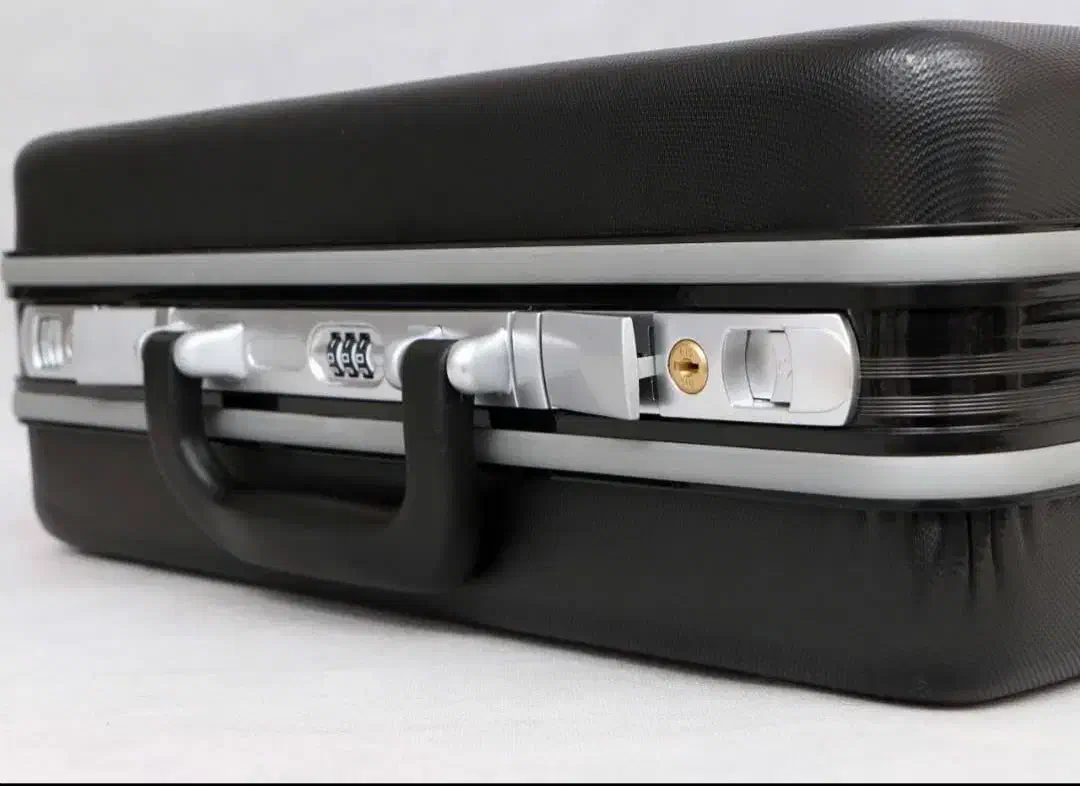 سامسونت|کیف، کفش، کمربند|سبزوار, پامنار|دیوار