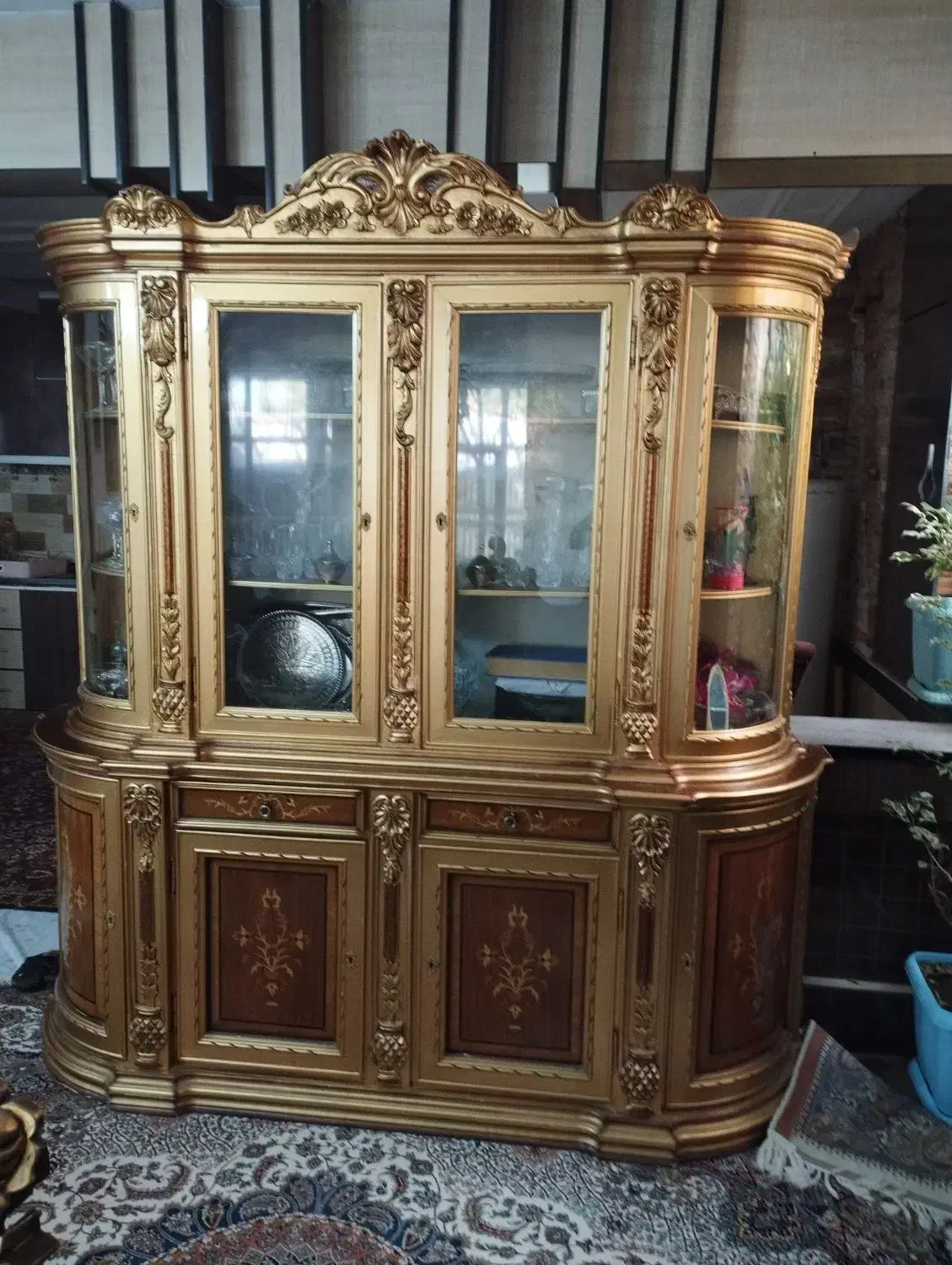 بوفه سلطنتی|بوفه، ویترین، کنسول|رزن, |دیوار