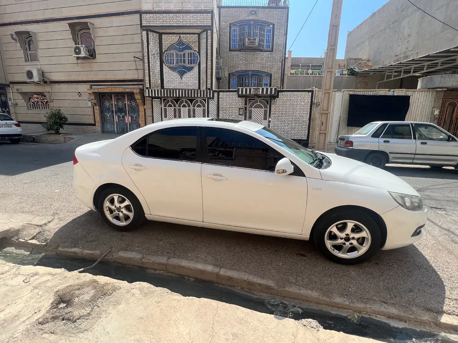 جک جی ۵ j5 دستی|خودرو سواری و وانت|دزفول, |دیوار