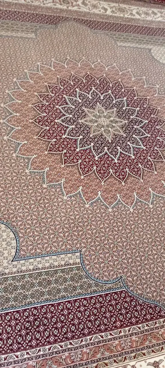 ۱عدد فرش ماشینی ماهی ریز بافت|فرش|سراب, |دیوار