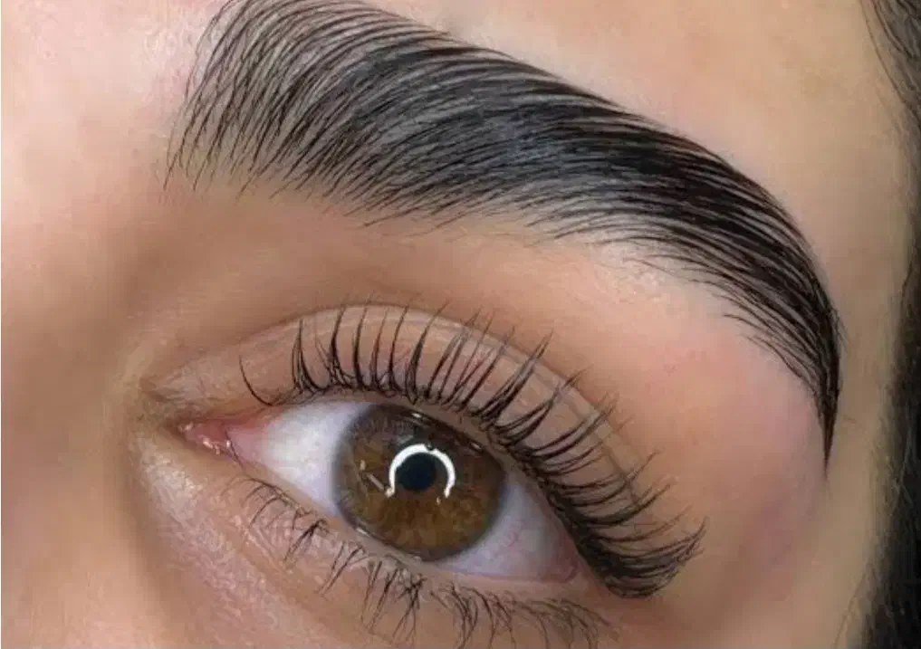 لیفت و لمینت مژه ابرو وکاشت ناخن|خدمات آرایشگری و زیبایی|مشهد, رده|دیوار