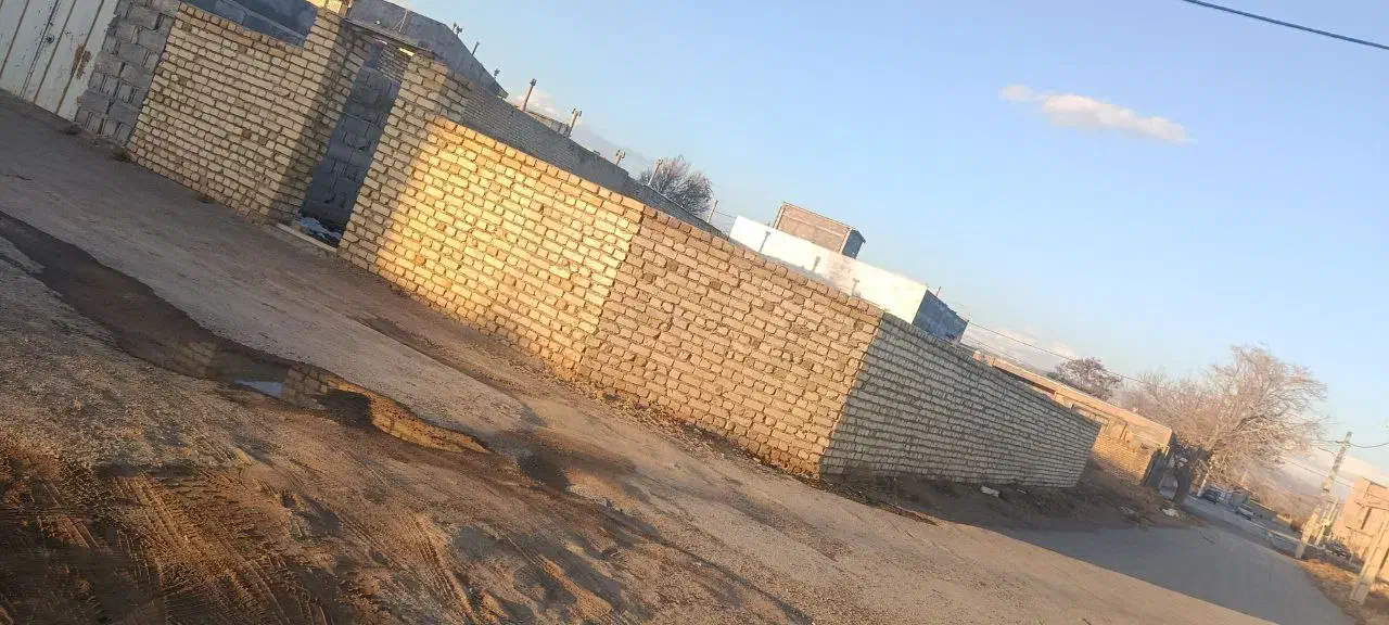 ملک مسکونی|فروش زمین و ملک کلنگی|گلپایگان, |دیوار