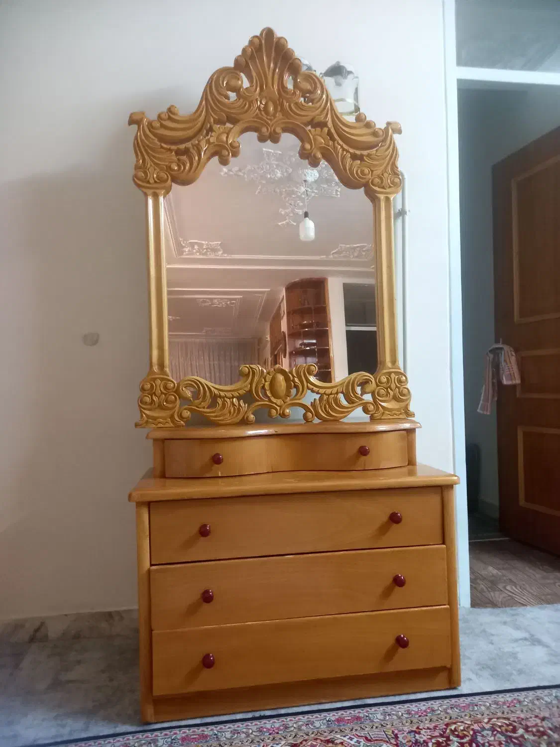 دراور و اینه|جاکفشی، کمد، دراور|بروجرد, |دیوار