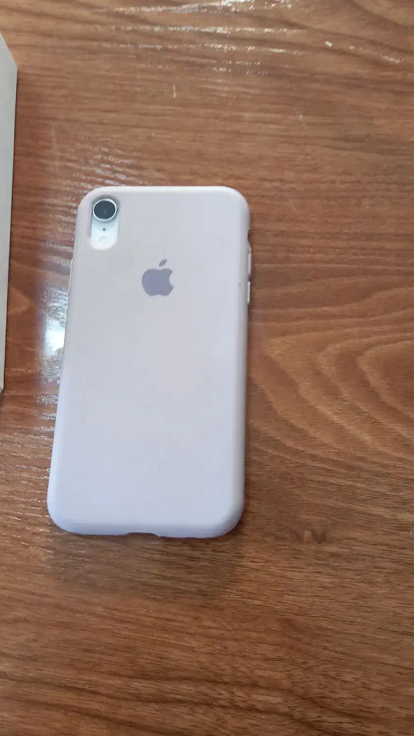 گوشی ایفون xr|موبایل|رباط‌کریم, کیکاور|دیوار