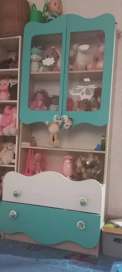 تخت و کمد دخترانه|تخت و صندلی بچه|سیرجان, |دیوار