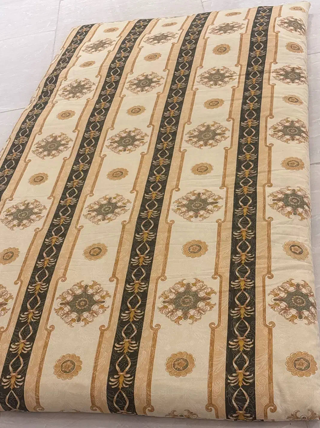 تشک پشم طبیعی|رختخواب، بالش، پتو|مشهد, آزادشهر|دیوار