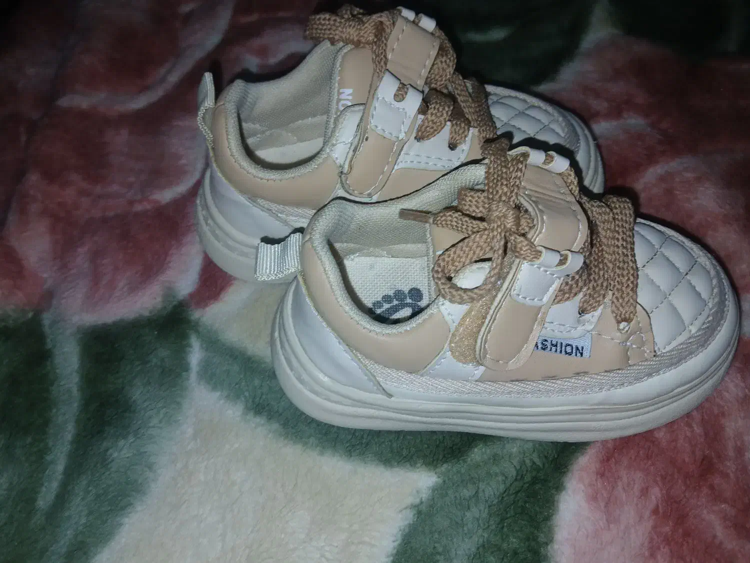 کتونی اسپرت بچگانه|کفش و لباس بچه|ماهدشت, |دیوار