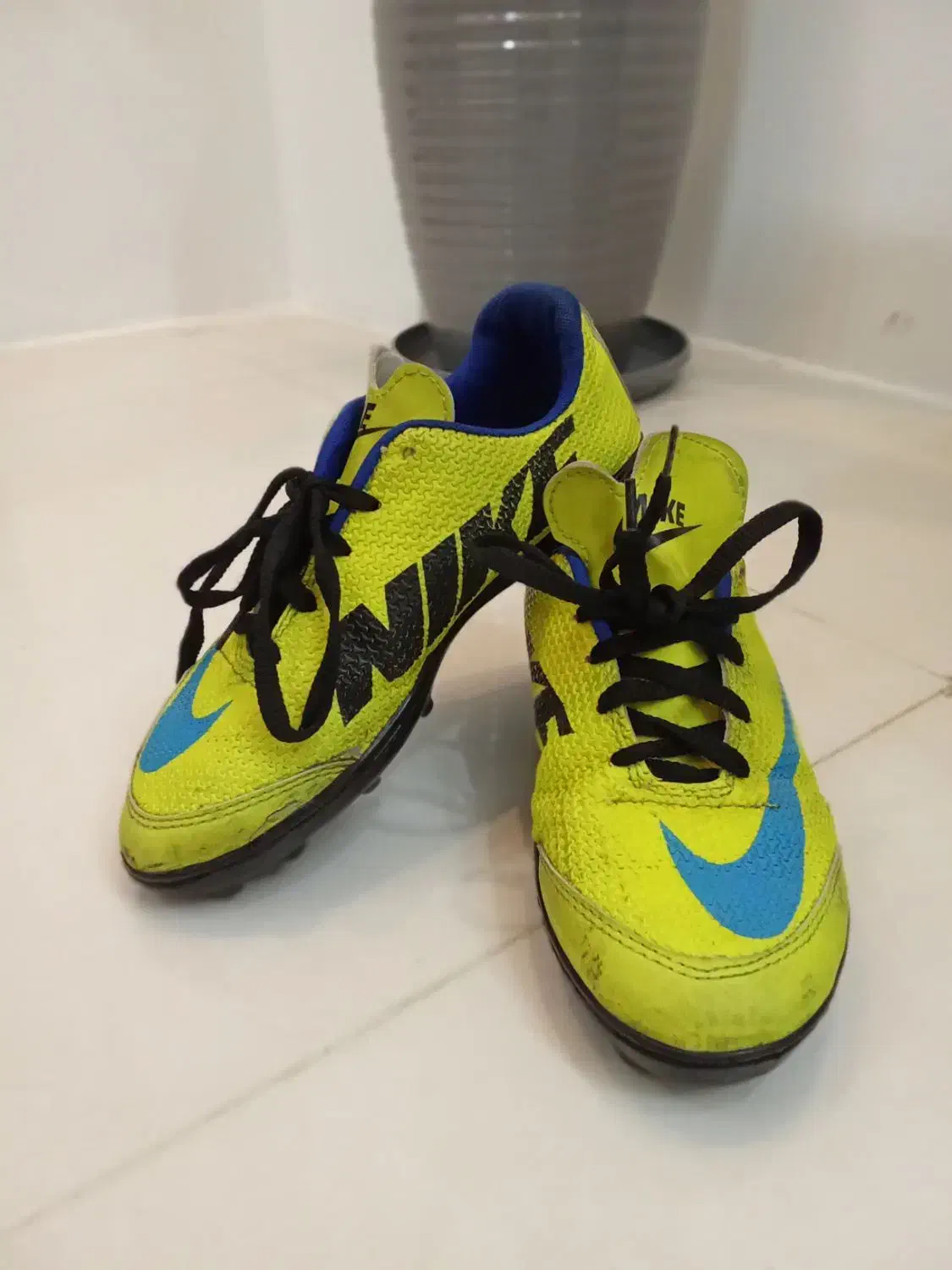 کفش چمن نایکی اصل سایز 36|ورزش‌های توپی|مشهد, انقلاب|دیوار