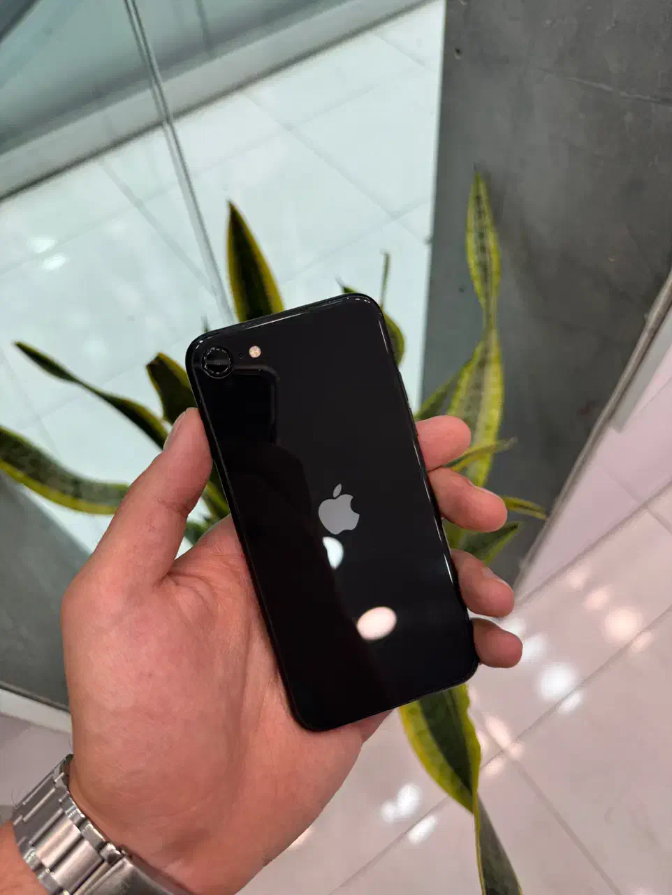 آیفون SE با حافظه ۱۲۸گیگ|موبایل|کرج, مهرویلا جنوبی|دیوار