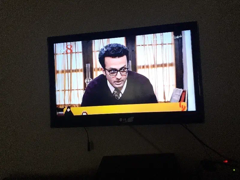 تلویزیون ال جی ۳۲ اینچ|تلویزیون و پروژکتور|تهران, شهرآرا|دیوار