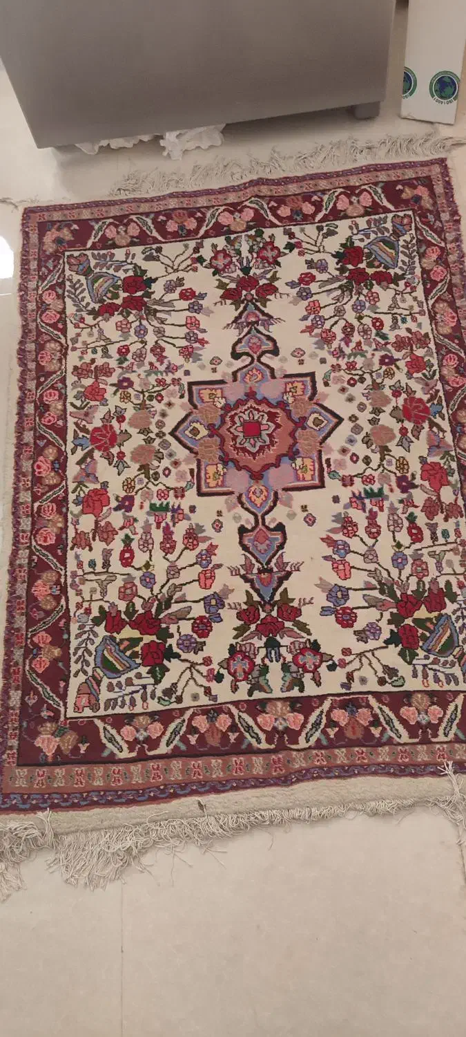 قالیچه دستباف زینتی|فرش|کاشان, دانش|دیوار