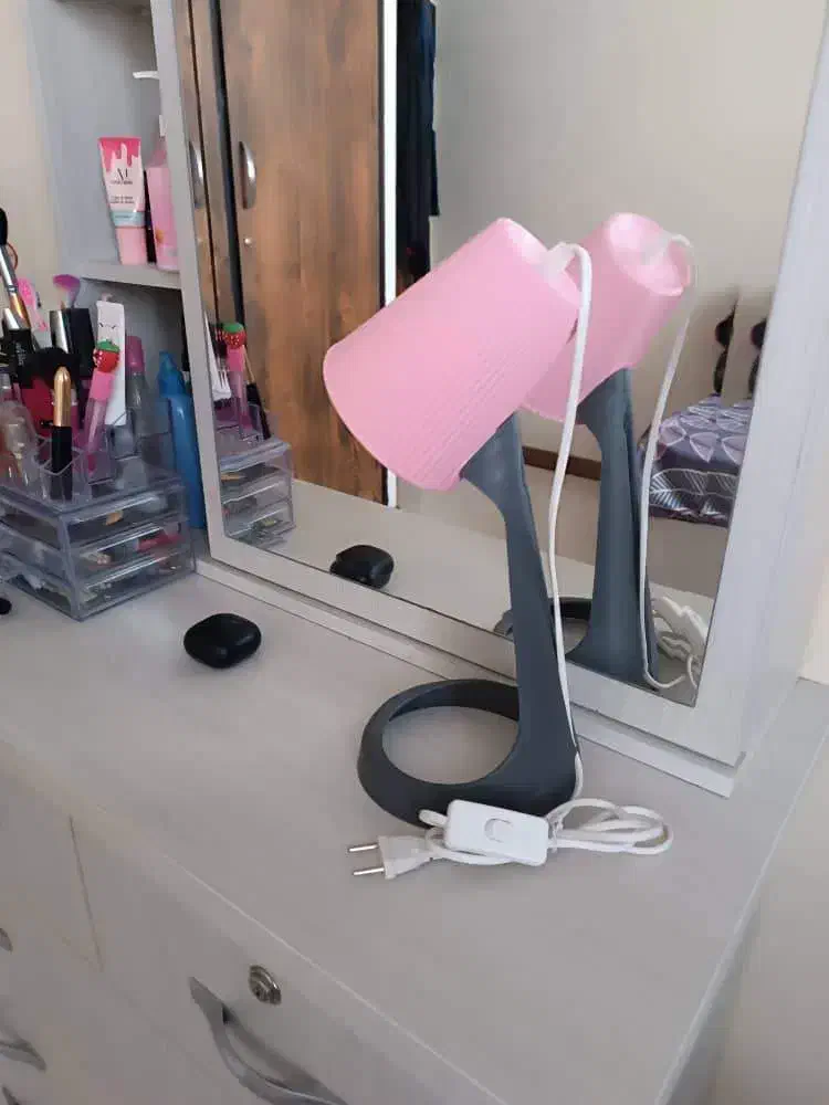 چراغ مطالعه برند ایکیا|چراغ خواب و آباژور|تهران, حکیمیه|دیوار